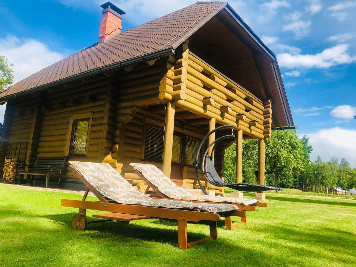 Brivdienu Maja Odumini Leimani Esterno foto